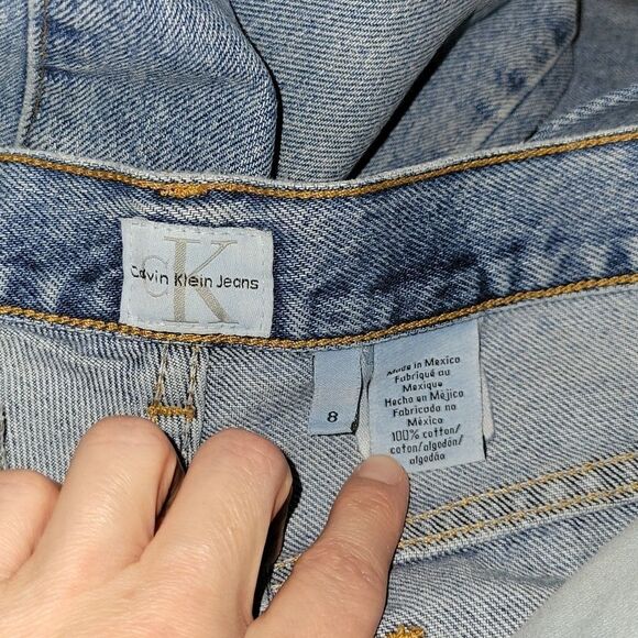 Calvin Klein Jeans High Rise Mom Jean Double Stone Wash - Picture 14 of 16